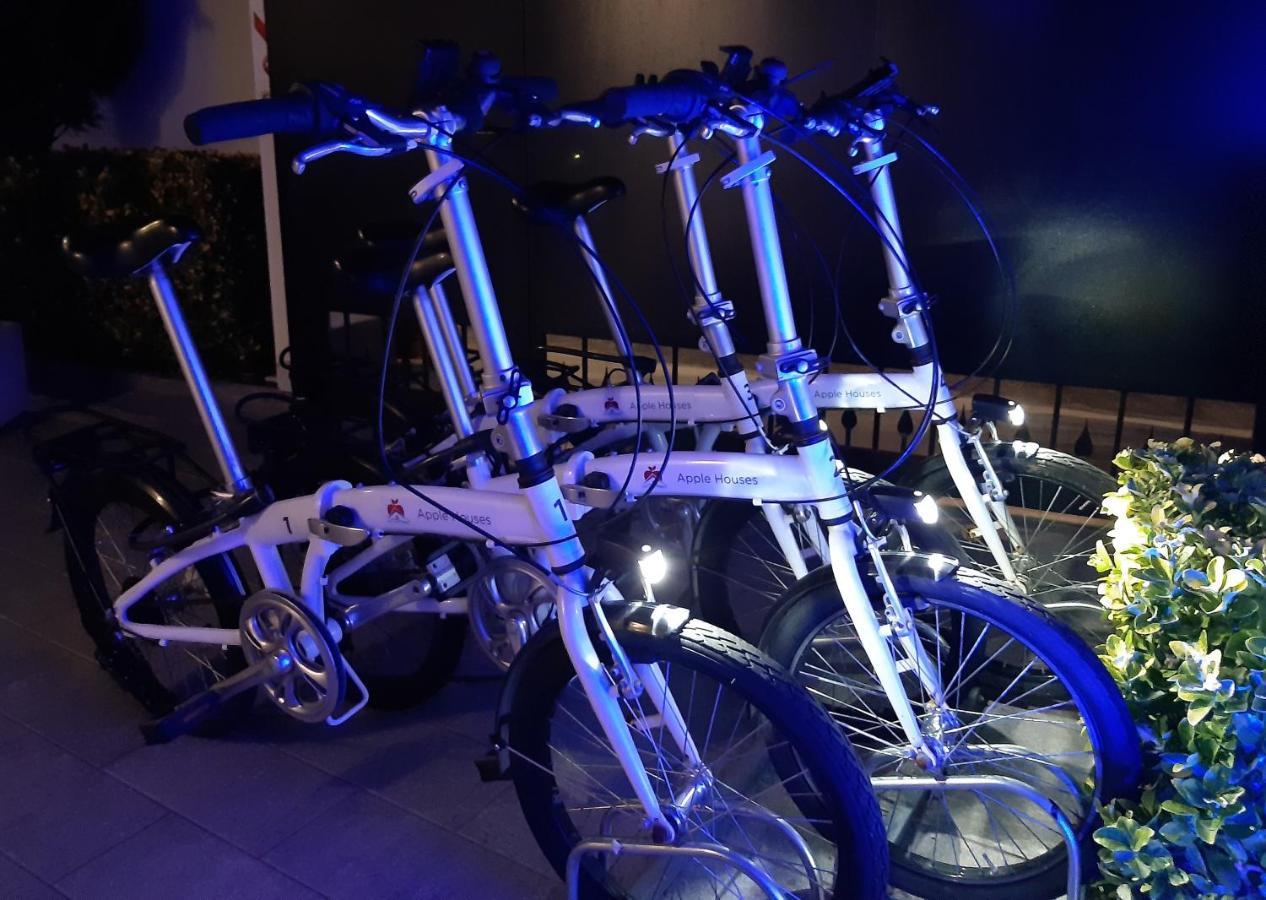 Apple Rooms Rome Airport Fiumicino Exterior photo A bicycle sharing system in Athens, Greece